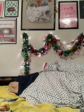 RedFaceBabiii's Live XXX Chat