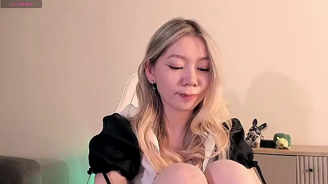 Babby_Rabbit's Live XXX Chat