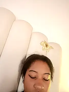 Chatroom XXX en direct de Zaira_Rose_