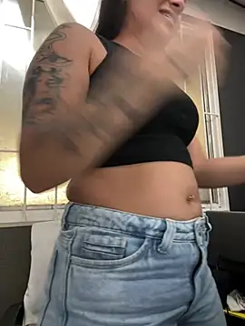 Alyha_Cortes 即時 XXX 聊天