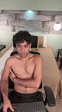 RaphaelDufort's Webcam Show