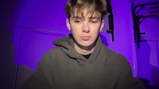 دردشة Milk_Guy الجنسية المباشرة