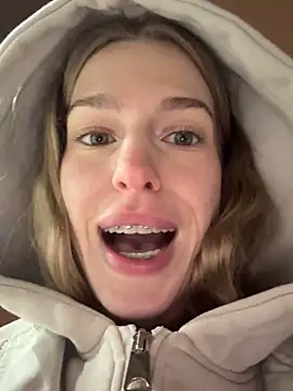 Chat XXX en directo de kira_mia