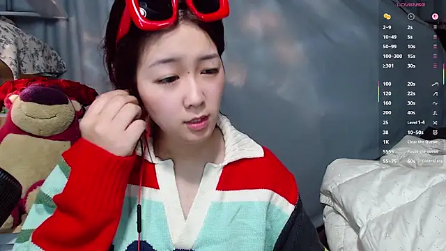 Chat +18 de XueLi1902 ao vivo