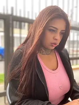 EmilyMoore_Pink – Live XXX-chat