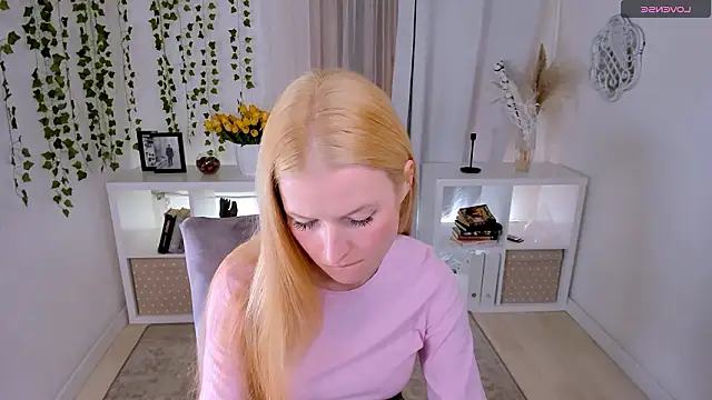 Laly_Peach 即時 XXX 聊天