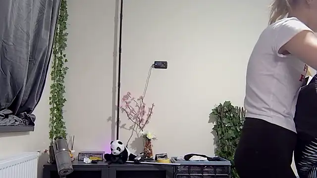 karo123421's Live XXX Chat