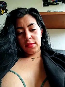 Luianna Show in webcam