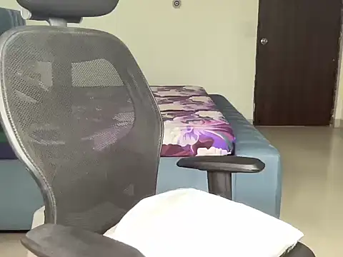 SugarAura webcam show