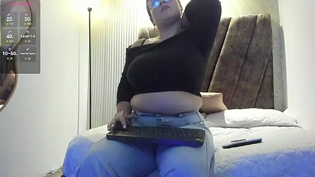 zoe_hugeboobs' Live XXX Chat