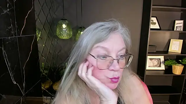 NataliMellowのライブXXXチャット