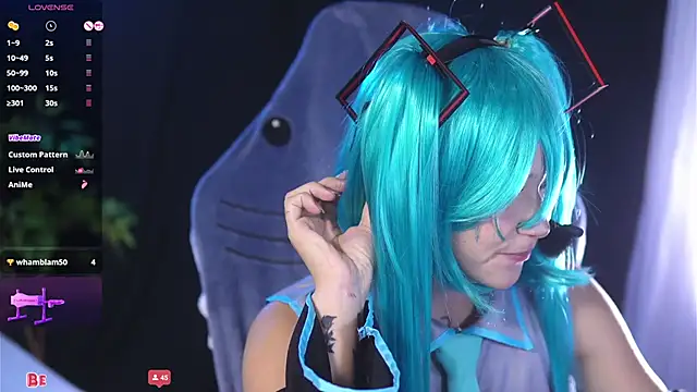 Bella-Franco élő XXX-chatje