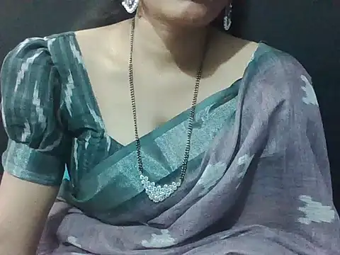 Thilothama_Vaishu – Live XXX-chat