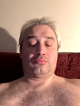 Olomoucak1982's Live XXX Chat