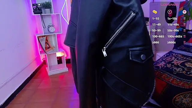 La_Diabla_111_'s Live XXX Chat