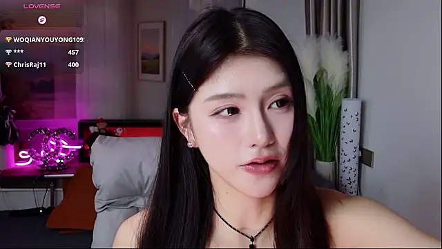 Kiki--2025's Webcam Show