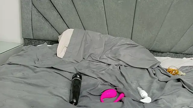 XXX chat uživo modela MielAndLeo