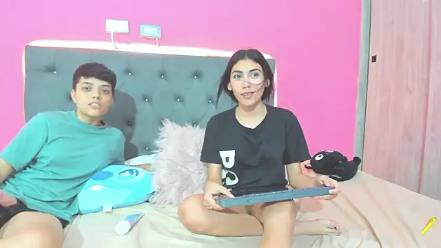 ariloe_quintero 라이브 XXX 채팅