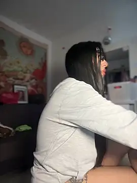 kiaraglam2 webcam show