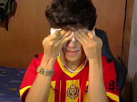 hugekenbigcock's Live XXX Chat