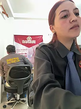 Emily-7_ – Live XXX-chat