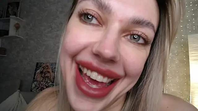 Chatroom XXX en direct de NickyAdamidi