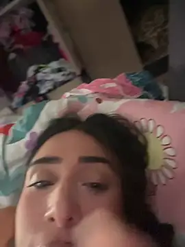 kiaraglam2's Live XXX Chat