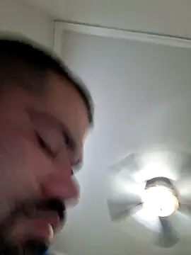 Chatroom XXX en direct de Zander823