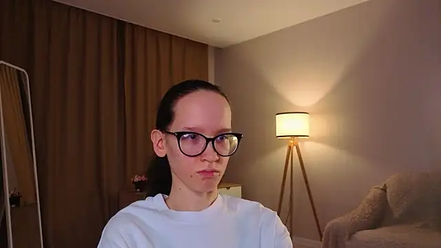 XXX chat uživo modela BettyBrowni