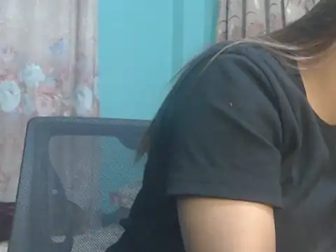 NancyRuvi's Live XXX Chat