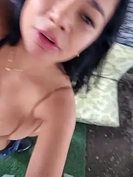 CataleyaRusso's Live XXX Chat