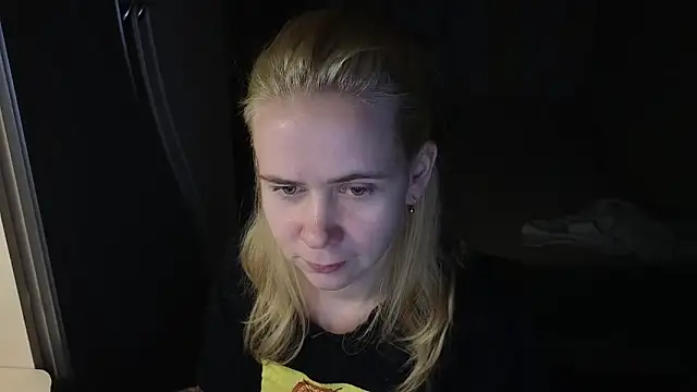 Riley_Roo's Live XXX Chat