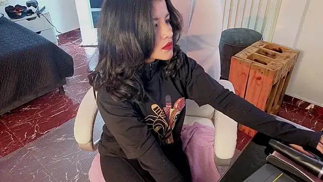 petite_molly_ Adlı Modelin Canlı XXX Sohbeti