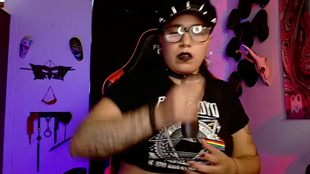 LilithSharon – Naživo XXX chat