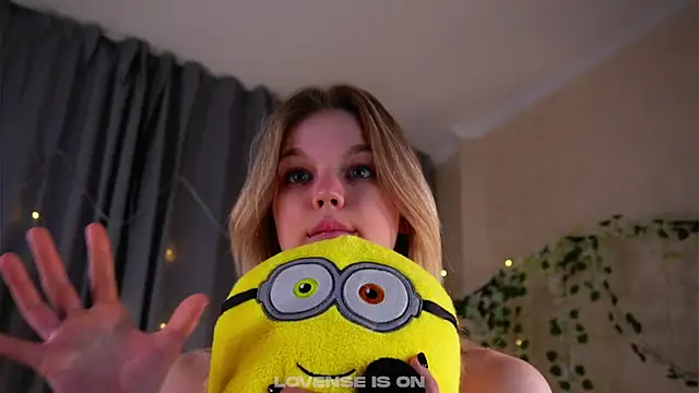 EdlinAlliston's Live XXX Chat