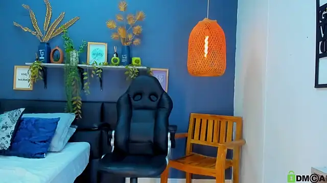 yessila_parker's Live XXX Chat