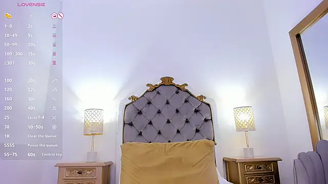 Онлайн чат XXX HarleyQueen666