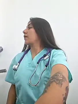 CAROLINE__07's Live XXX Chat