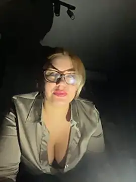 دردشة Passion-Blondy الجنسية المباشرة