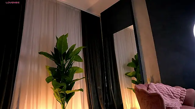 AishleyBee 现场XXX聊天