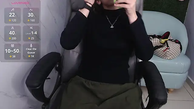 Skaller_james_an Live XXX chat