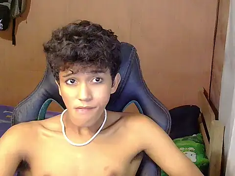 Chat XXX Live hugekenbigcock