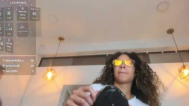 Hanna_Cornee_'s Live XXX Chat