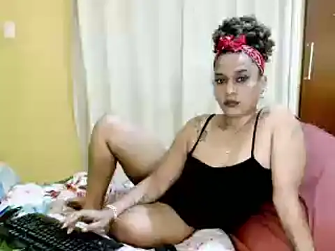 MiZzCreator's Live XXX Chat