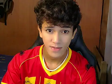 hugekenbigcock's Live XXX Chat