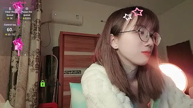 Lili_666 élő XXX-chatje