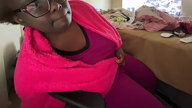 -Yagurlwest: απευθείας συνομιλία ΧΧΧ