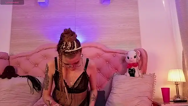 Rossiie_Hunt_'s Live XXX Chat