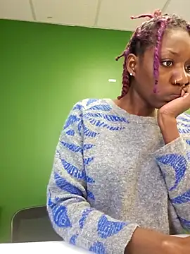 XXX chat uživo modela oliviaprettypussy