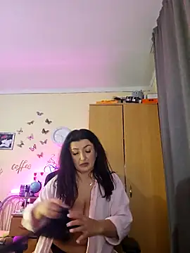 Chat XXX en directo de Hotangel75